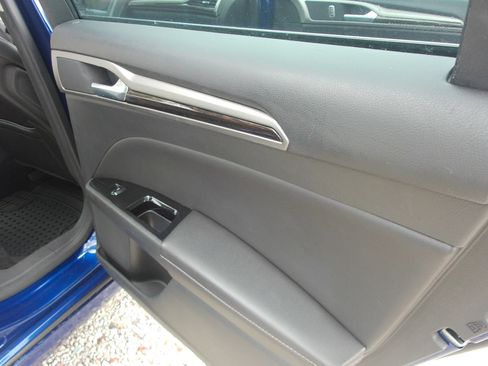Used 2013 Ford Fusion SE FWD image 35