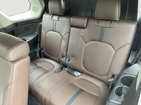 Used 2024 Honda Pilot Elite image 6
