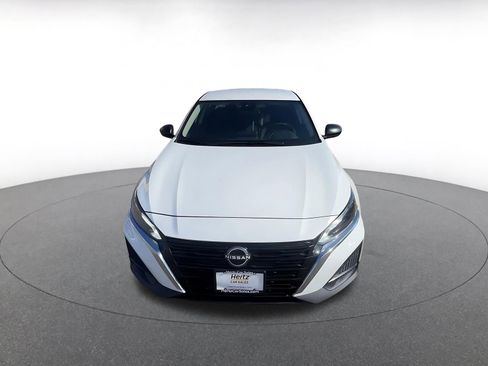 Used 2025 Nissan Altima 2.5 SV image 4