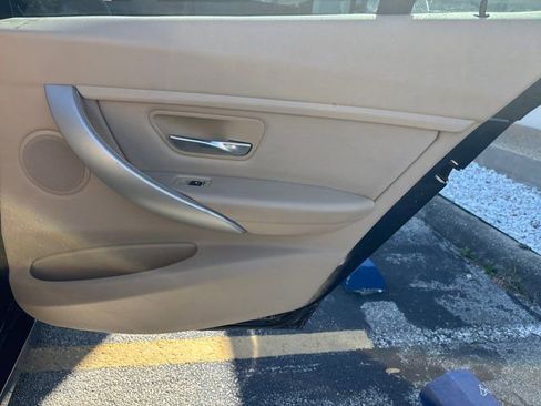Used 2016 BMW 320i Sedan RWD image 43