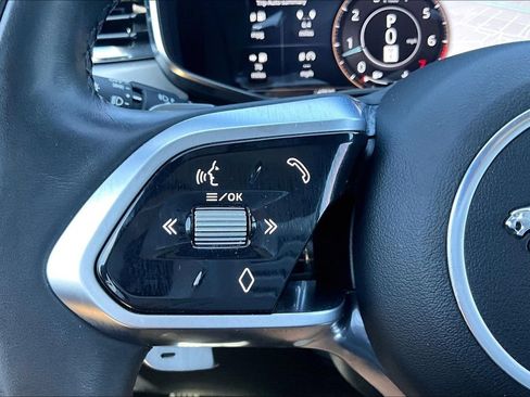 Used 2023 Jaguar F-PACE S AWD/4WD image 19