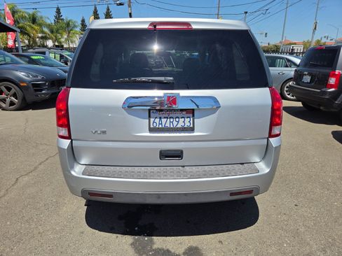 Used 2006 Saturn Vue 2WD image 3