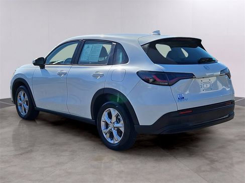 Certified 2023 Honda HR-V LX image 6