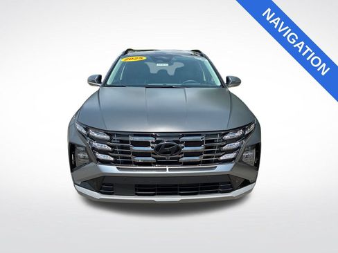 Used 2025 Hyundai Tucson Limited AWD/4WD image 8
