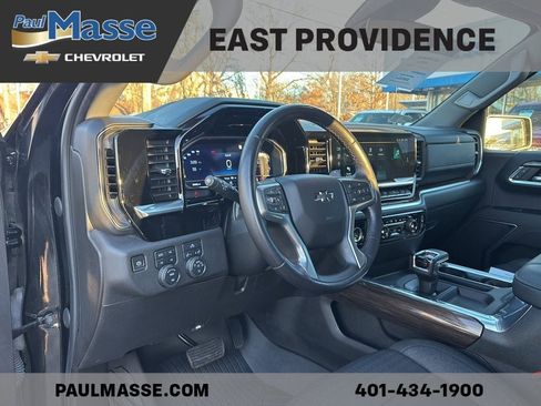 Used 2023 Chevrolet Silverado 1500 RST image 16
