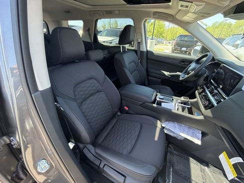 New 2026 Nissan Pathfinder SV AWD/4WD image 25