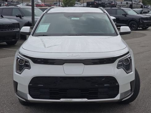 Used 2026 Kia Niro Wind w/ Wind Preserve Package FWD image 11