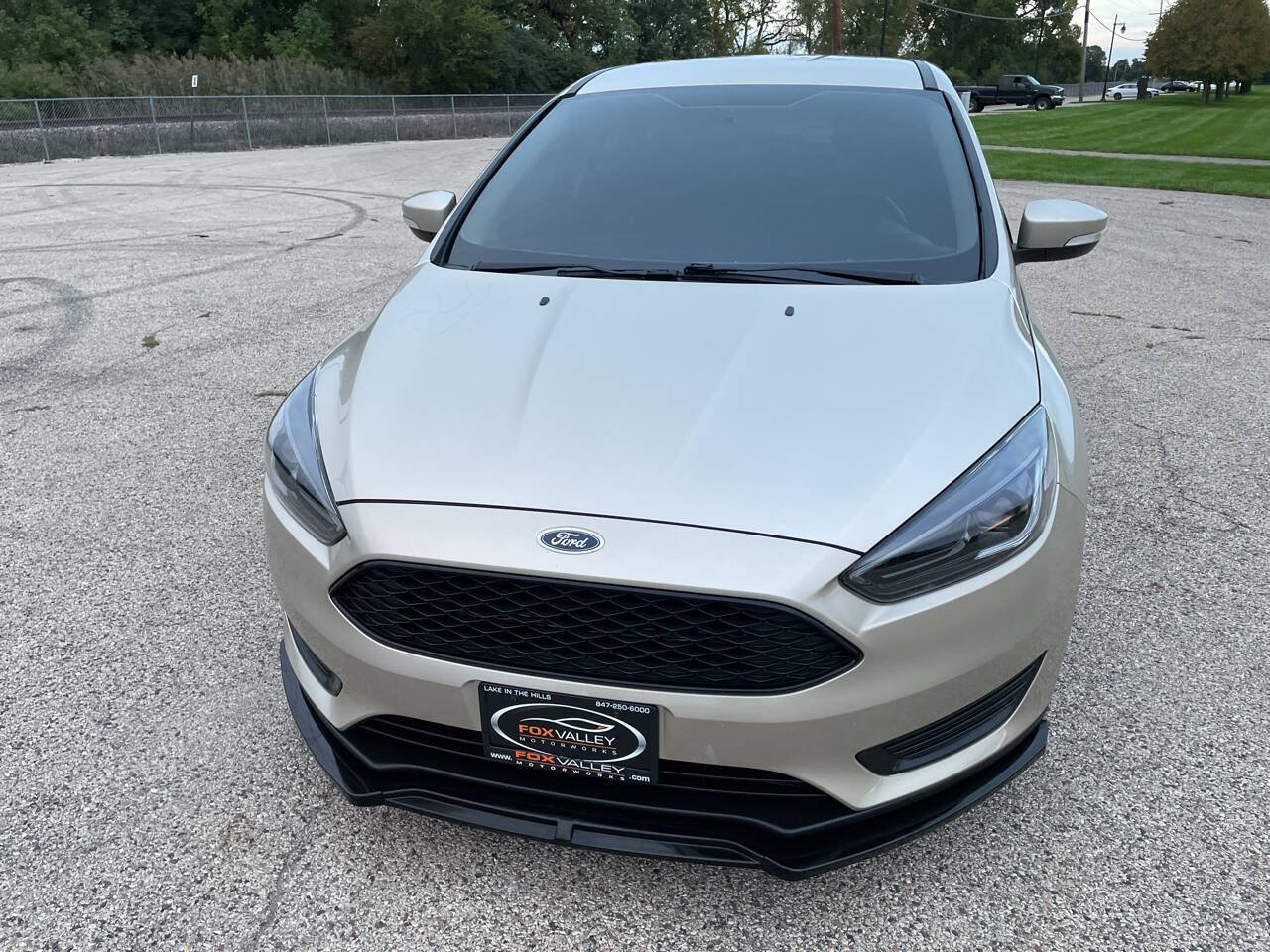 Used 2018 Ford Focus SE w/ Cold Weather Package FWD image 18
