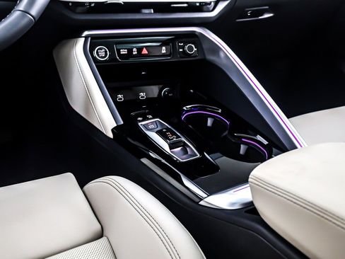 New 2025 Audi Q5 Prestige image 6