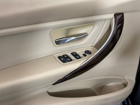 Used 2014 BMW 320i Sedan image 14