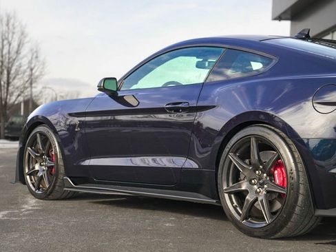 Used 2021 Ford Mustang Shelby GT500 w/ Carbon Fiber Track Pack RWD image 17