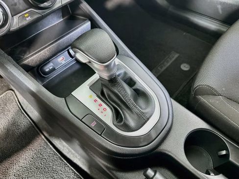 Used 2023 Kia Forte LXS w/ LXS Technology Package FWD image 18