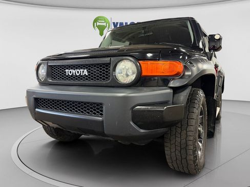 Used 2012 Toyota FJ Cruiser 4WD w/ Upgrade Pkg image 9