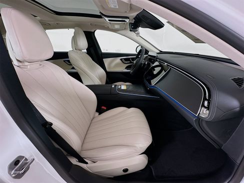 New 2026 Mercedes-Benz E 450 4MATIC All-Terrain Wagon image 31