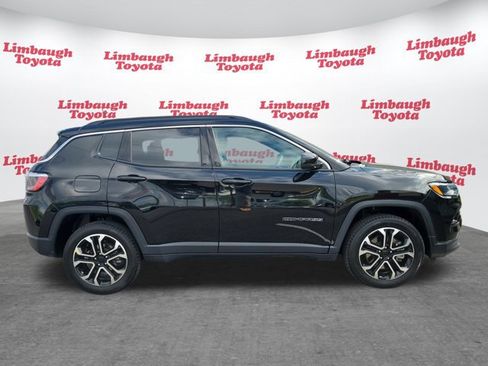 Used 2023 Jeep Compass Limited image 2