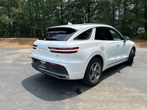Used 2026 Genesis GV70 2.5T Select AWD/4WD image 5