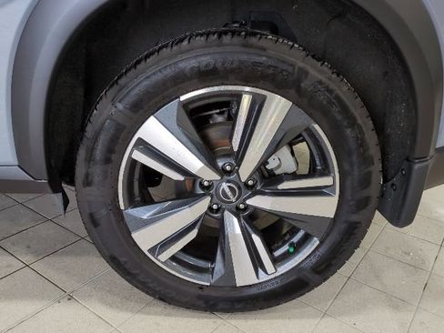 Used 2023 Nissan Rogue Platinum w/ Platinum Premium Package image 21