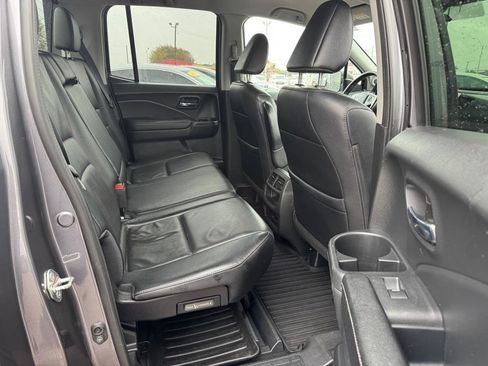 Used 2018 Honda Ridgeline RTL image 15