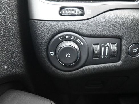 Used 2022 Jeep Cherokee Limited image 20