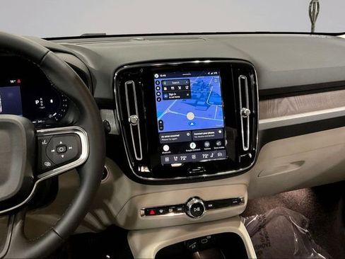 New 2026 Volvo XC40 B5 Plus w/ Climate Package AWD/4WD image 9