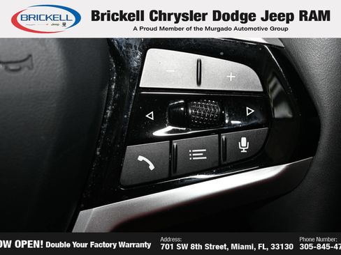 Used 2025 BMW 330i xDrive Sedan AWD/4WD image 32
