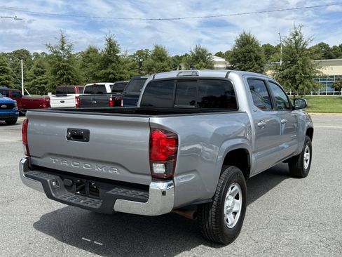 Used 2019 Toyota Tacoma SR5 image 6