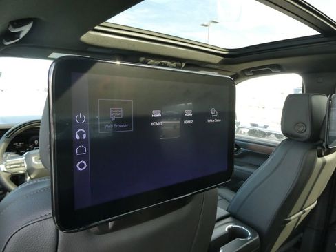 New 2026 GMC Yukon Denali w/ Denali Reserve Package image 43