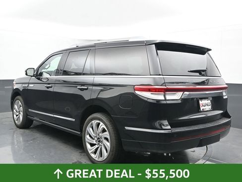 Used 2024 Lincoln Navigator Premiere image 10
