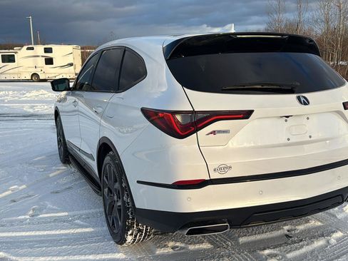 Used 2023 Acura MDX A-Spec image 10