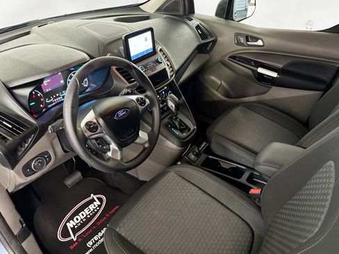 Used 2023 Ford Transit Connect XLT FWD image 8