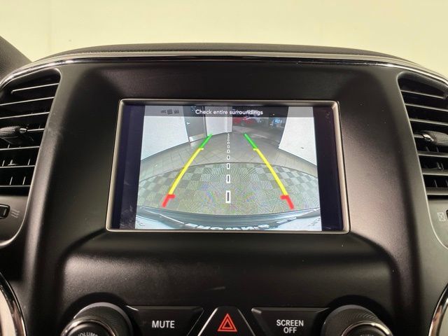 Used 2019 Jeep Grand Cherokee Laredo AWD/4WD image 30