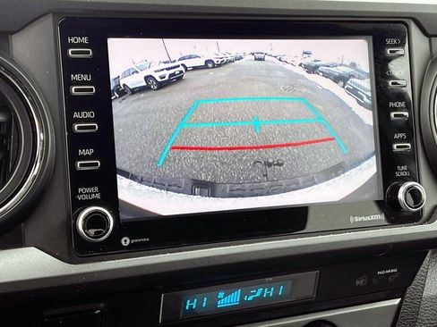 Used 2021 Toyota Tacoma TRD Off-Road image 30