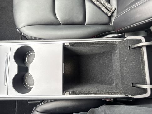 Used 2022 Tesla Model 3 Long Range image 23