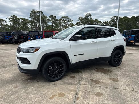 New 2026 Jeep Compass Latitude AWD/4WD image 7