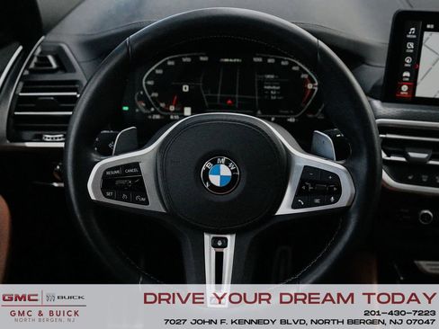 Used 2025 BMW X4 M40i w/ Premium Package image 28