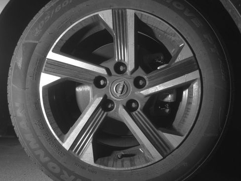 Used 2025 Nissan Sentra SV FWD image 13