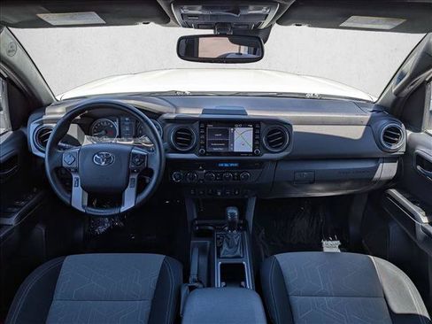 Used 2023 Toyota Tacoma TRD Off-Road w/ Advanced Technology Package AWD/4WD image 17