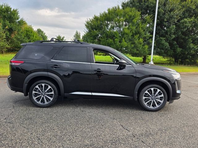 New 2026 Nissan Pathfinder Platinum FWD image 16
