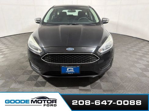 Used 2015 Ford Focus SE FWD image 3
