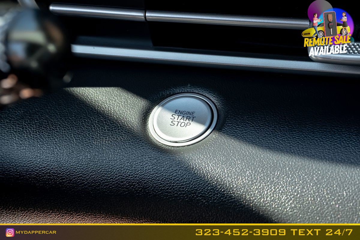 Used 2021 Hyundai Elantra SEL FWD image 25