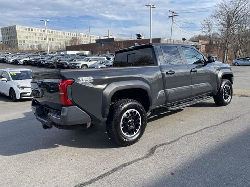 Used 2025 Toyota Tacoma TRD Off-Road w/ TRD Off Road Upgrade Package image 8