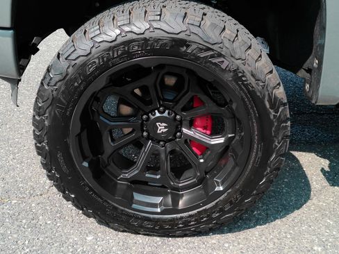 Used 2025 Chevrolet Silverado 1500 RST AWD/4WD image 25