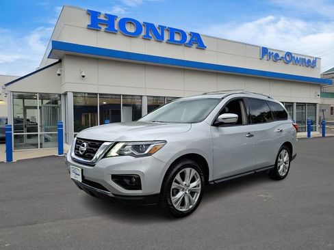 Used 2019 Nissan Pathfinder SL w/ SL Premium Package AWD/4WD image 1