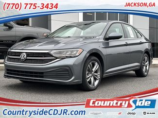 Used 2024 Volkswagen Jetta SE FWD video 1
