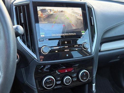 Used 2022 Subaru Forester Limited w/ Popular Package #3 image 11