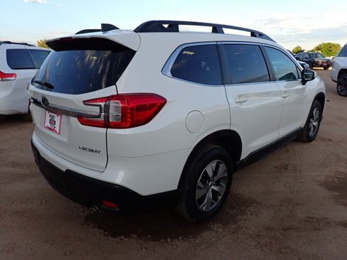 Used 2024 Subaru Ascent Premium w/ Convenience Package AWD/4WD image 4
