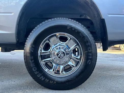 Used 2024 RAM 2500 Tradesman w/ Chrome Appearance Group image 4