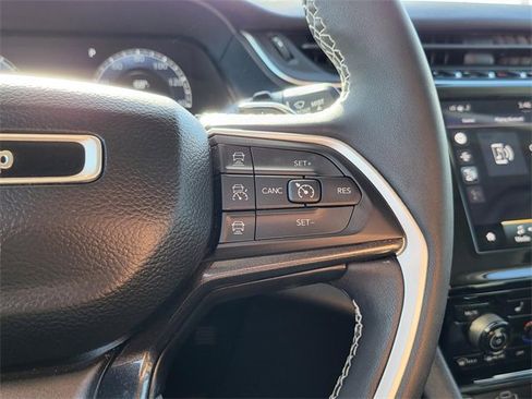 Used 2023 Jeep Grand Cherokee Laredo w/ Luxury Tech Group I image 26