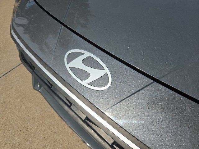 Used 2026 Hyundai Elantra Sport FWD image 27