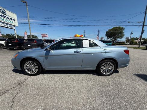 Used 2012 Chrysler 200 Limited FWD image 1